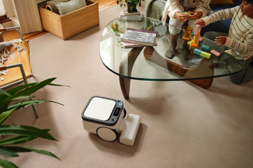 robot vacuum with ai camera